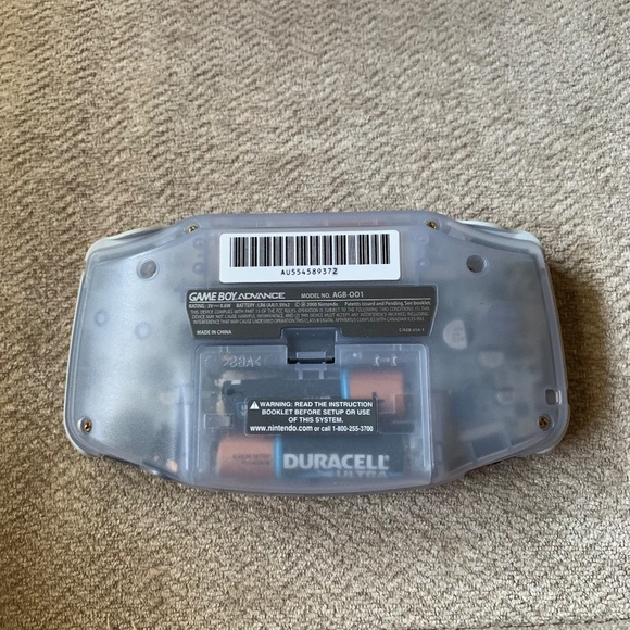 Game Boy Advance - Picture 2 of 4